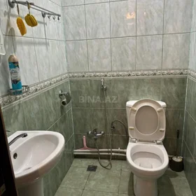 In Baku 90.0 m² apartment is for sale - Image 5