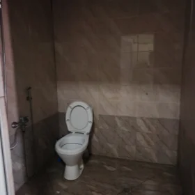In Khirdalan 120.0 m² commercial is for sale - Image 10