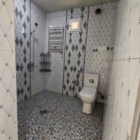 In Khirdalan 70.0 m² house with 3.0 rooms is for sale - Image 9