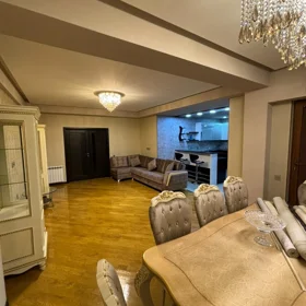 In Baku 118.0 m² apartment is for sale - Image 9