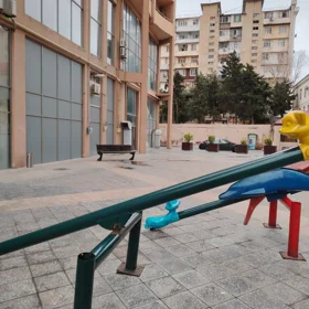 In Baku 170.0 m² apartment is for sale - Image 4