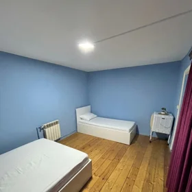 In Səbail rayonu 70.0 m² apartment is for sale - Image 2