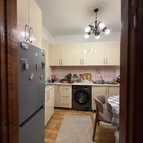 In Baku 65.0 m² apartment is for sale - Image 6