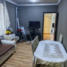 In Baku 45.0 m² house with 2.0 rooms is for rent - Image 3