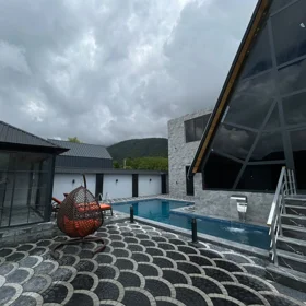 In nan 200.0 m² house with 6.0 rooms is for sale - Image 9