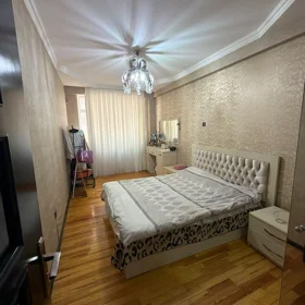 In Baku 115.0 m² apartment is for sale - Image 8