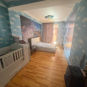 In Baku 115.0 m² apartment is for sale - Image 10