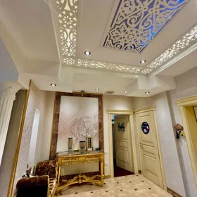 In Səbail rayonu 217.0 m² apartment is for sale - Image 2