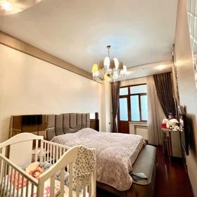 In Səbail rayonu 217.0 m² apartment is for sale - Image 8