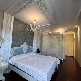 In Səbail rayonu 217.0 m² apartment is for sale - Image 9