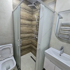 In Baku 90.0 m² apartment is for rent - Image 2