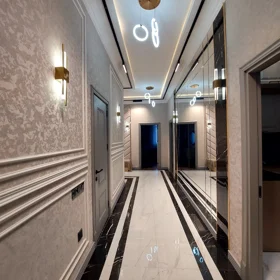 In Baku 136.0 m² apartment is for sale - Image 2