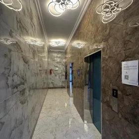 In Baku 90.0 m² apartment is for sale - Image 4
