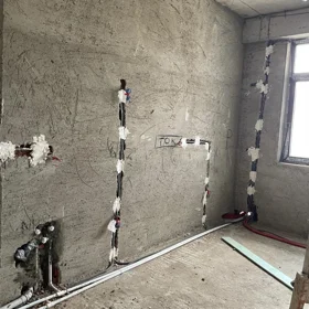 In Baku 90.0 m² apartment is for sale - Image 10