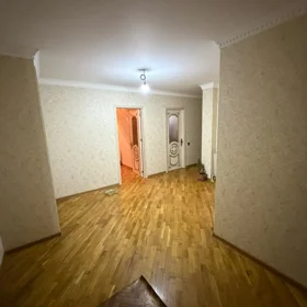 In Baku 106.0 m² apartment is for sale - Image 8