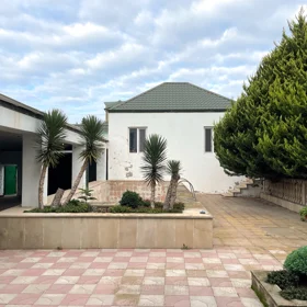 In nan 220.0 m² house with 5.0 rooms is for sale - Image 4