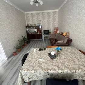 In Baku 67.0 m² house with 2.0 rooms is for sale - Image 4