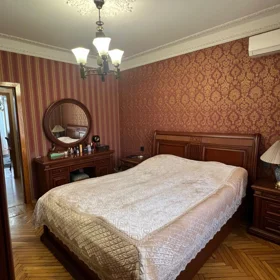 In Baku 100.0 m² apartment is for sale - Image 3