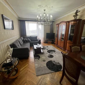 In Baku 100.0 m² apartment is for sale - Image 4
