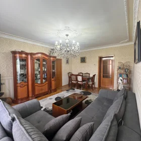 In Baku 100.0 m² apartment is for sale - Image 5