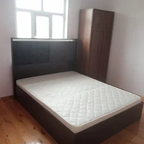 In nan 100.0 m² house with 3.0 rooms is for rent - Image 2