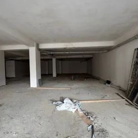 In Baku 363.0 m² commercial is for rent - Image 8