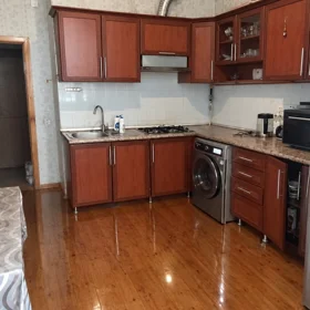 In Səbail rayonu 68.0 m² apartment is for sale - Image 2