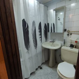 In Baku 80.0 m² apartment is for sale - Image 2