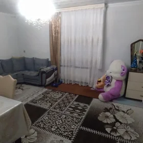 In nan 200.0 m² house with 6.0 rooms is for sale - Image 6