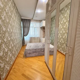 In Baku 75.0 m² apartment is for rent - Image 5