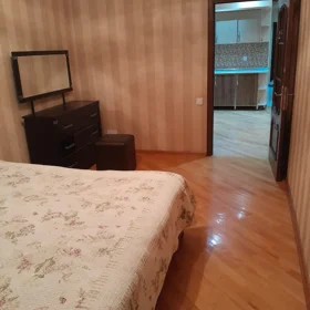In Baku 85.0 m² apartment is for rent - Image 2