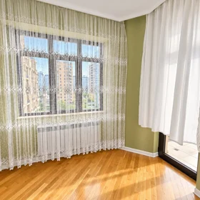 In Baku 155.0 m² apartment is for rent - Image 4