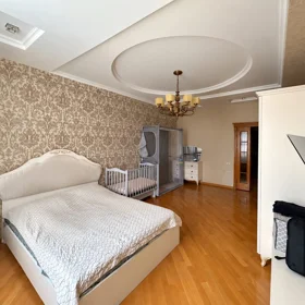 In Baku 117.0 m² apartment is for sale - Image 5
