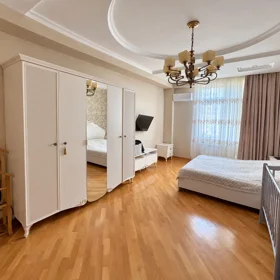 In Baku 117.0 m² apartment is for sale - Image 7