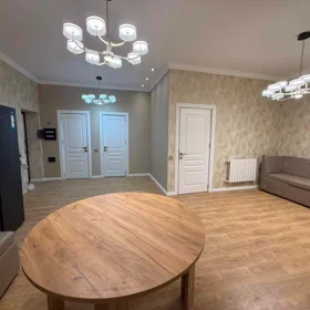 In Baku 100.0 m² apartment is for sale - Image 5