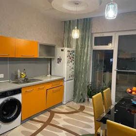 In Baku 90.0 m² apartment is for rent - Image 5