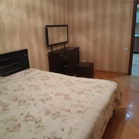 In Baku 75.0 m² apartment is for rent - Image 8