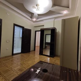 In Baku 147.0 m² apartment is for rent - Image 5