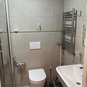 In Baku 65.0 m² apartment is for rent - Image 6
