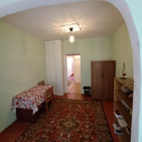 In Baku 75.0 m² apartment is for sale - Image 5