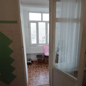 In Baku 75.0 m² apartment is for sale - Image 8