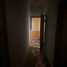 In Baku 150.0 m² apartment is for sale - Image 7