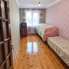 In Baku 100.0 m² apartment is for sale - Image 7