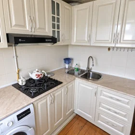In Baku 100.0 m² apartment is for sale - Image 10