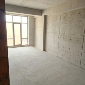 In Baku 184.0 m² apartment is for sale - Image 6
