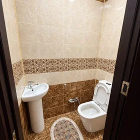 In Baku 120.0 m² apartment is for rent - Image 2