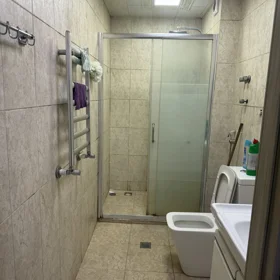 In Baku 95.0 m² apartment is for sale - Image 4