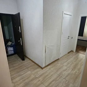 In Khirdalan 70.0 m² apartment is for rent - Image 9
