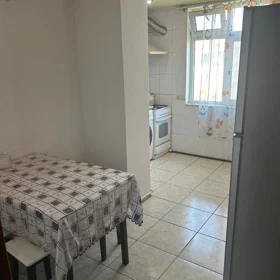 In Baku 73.0 m² apartment is for sale - Image 9