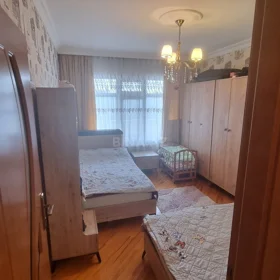 In Baku 100.0 m² apartment is for sale - Image 2